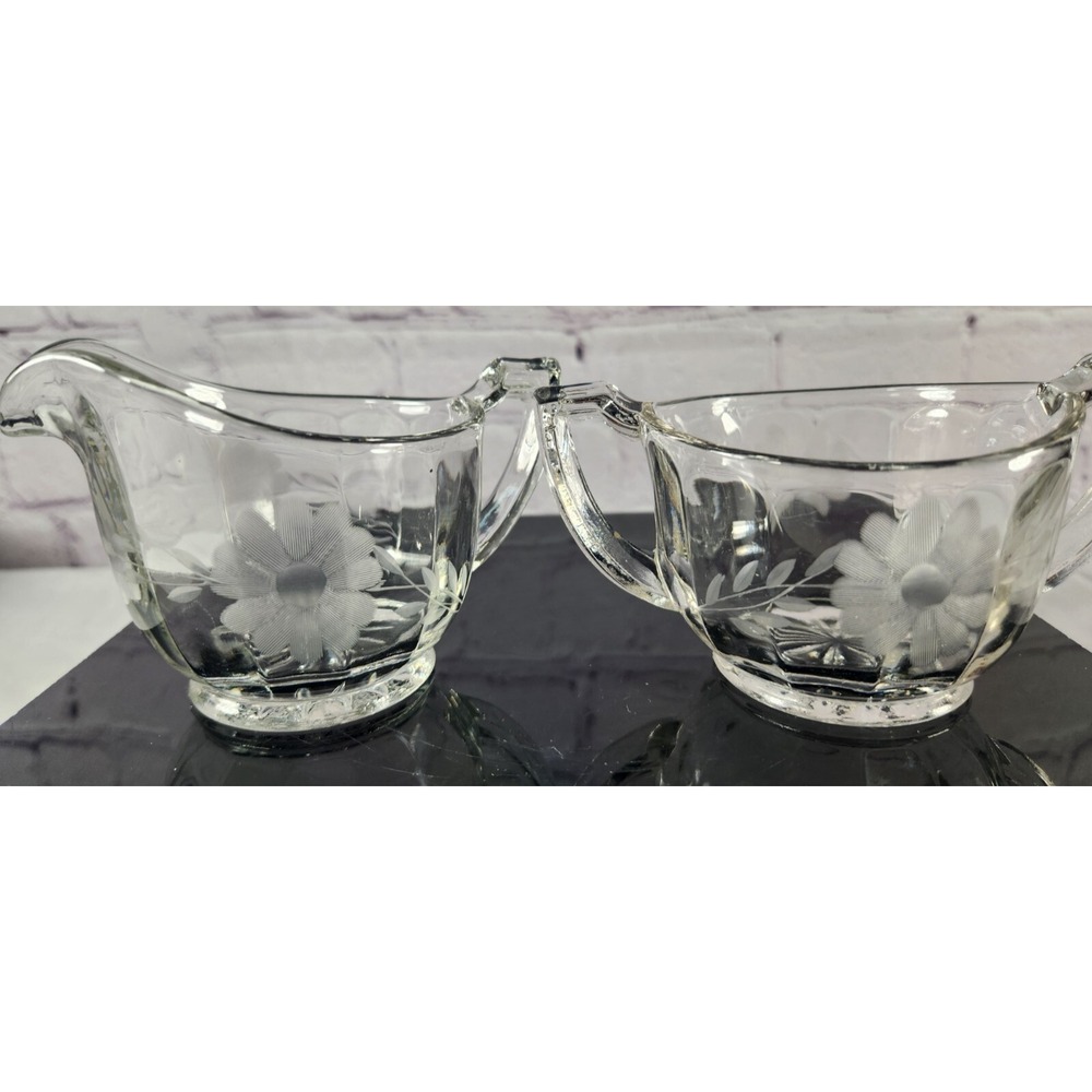 Vintage Heisey Cream Pitcher & Open Sugar Bowl‎ Daisy Design Elegant & Classy
